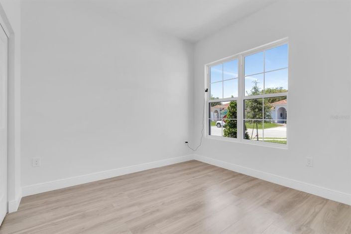 Image No.29-4 Bed Property for sale