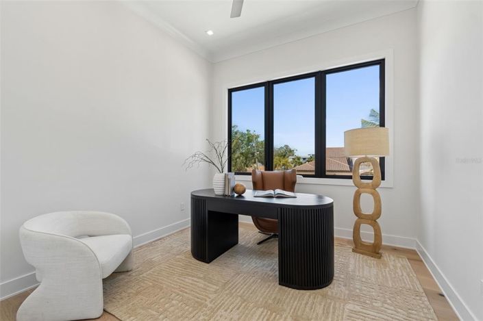 Image No.24-5 Bed Property for sale