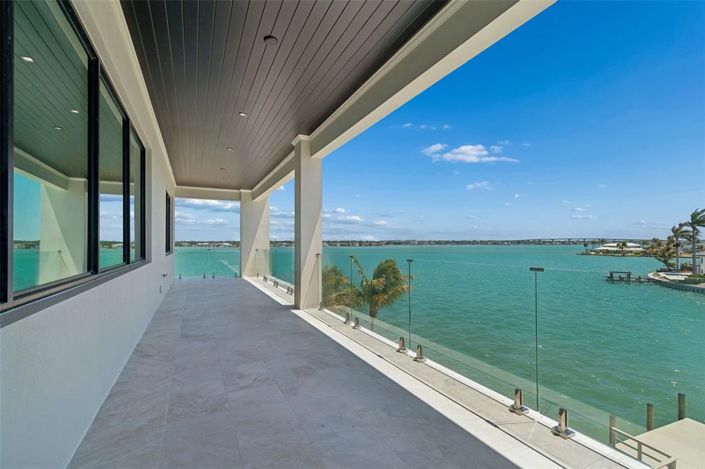 Image No.34-5 Bed Property for sale