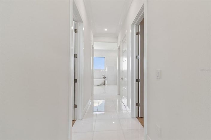 Image No.38-5 Bed Property for sale
