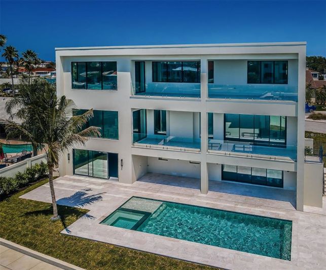 Image No.59-5 Bed Property for sale