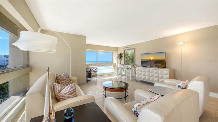 Image No.4-Propriété de 2 chambres à vendre à Sarasota
