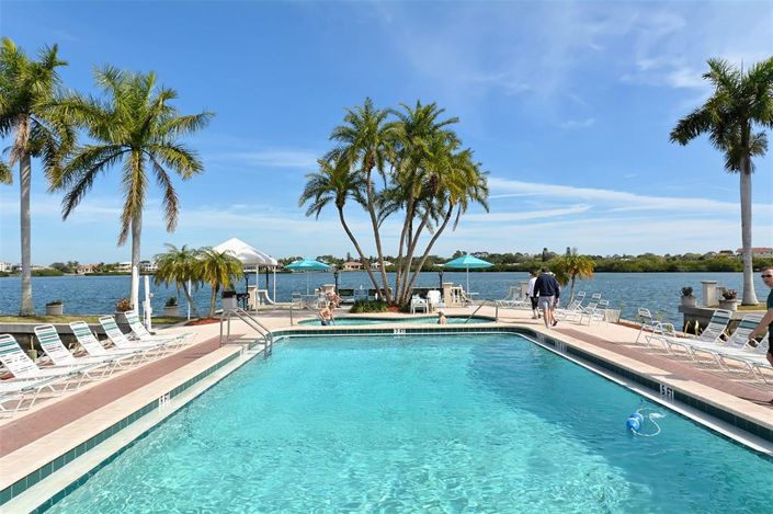 Image No.45-Propriété de 2 chambres à vendre à Sarasota