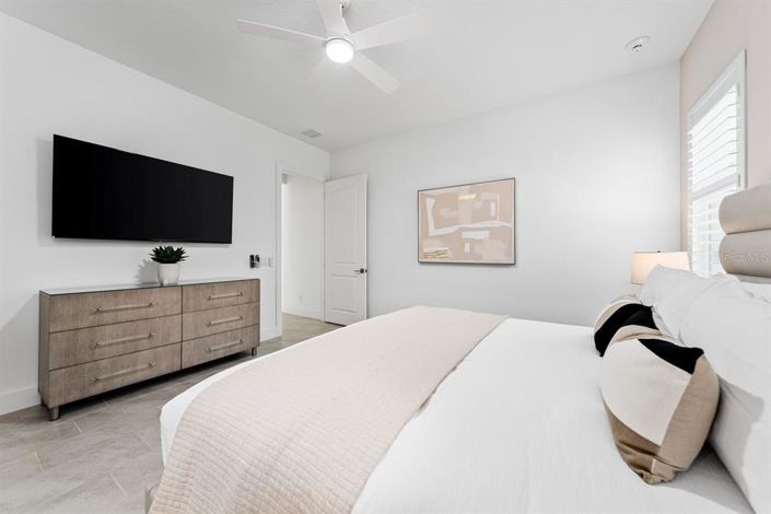 Image No.47-10 Bed Property for sale