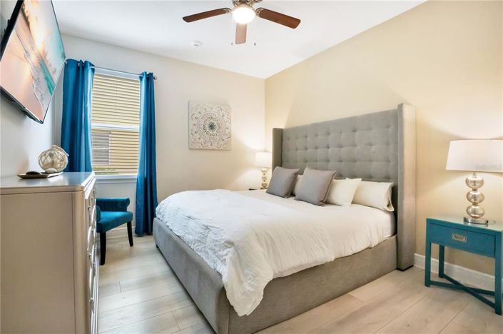 Image No.28-11 Bed Property for sale
