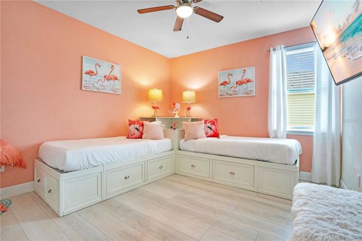 Image No.38-11 Bed Property for sale