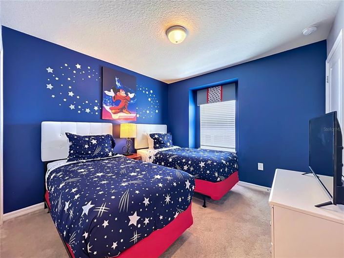 Image No.18-5 Bed Townhouse for sale