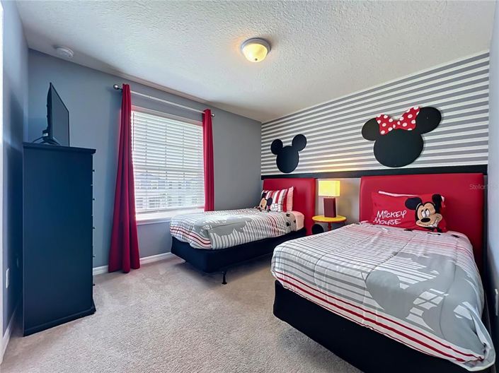 Image No.19-5 Bed Townhouse for sale