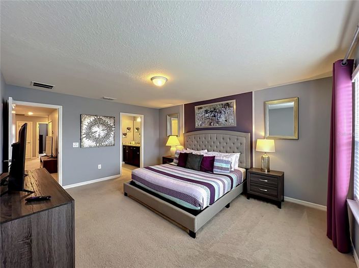 Image No.26-5 Bed Townhouse for sale