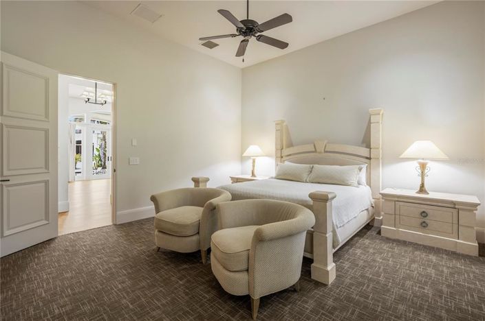 Image No.55-7 Bed Property for sale