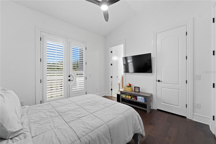 Image No.38-5 Bed Property for sale