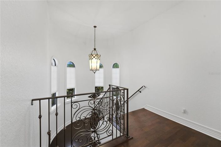 Image No.42-5 Bed Property for sale