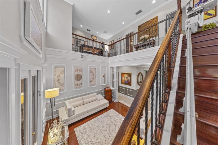 Image No.27-6 Bed Property for sale