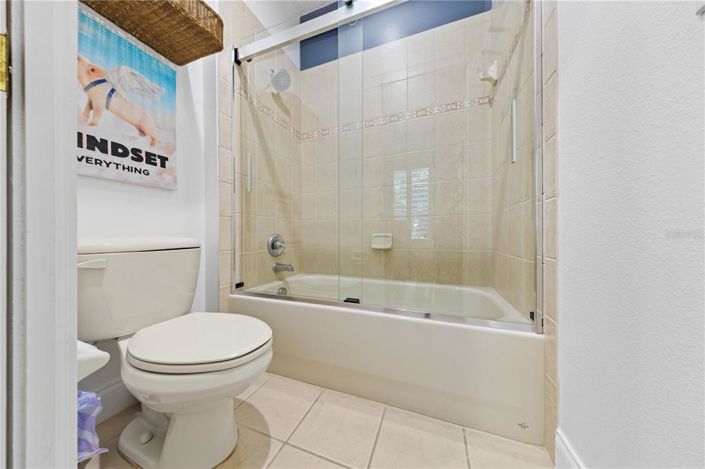 Image No.33-6 Bed Property for sale