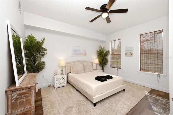 Image No.25-3 Bed Property for sale