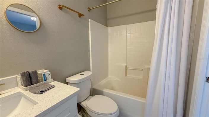 Image No.19-5 Bed Property for sale