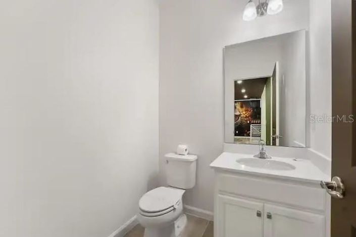 Image No.27-15 Bed Property for sale