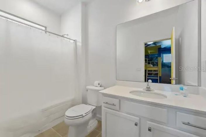 Image No.50-15 Bed Property for sale