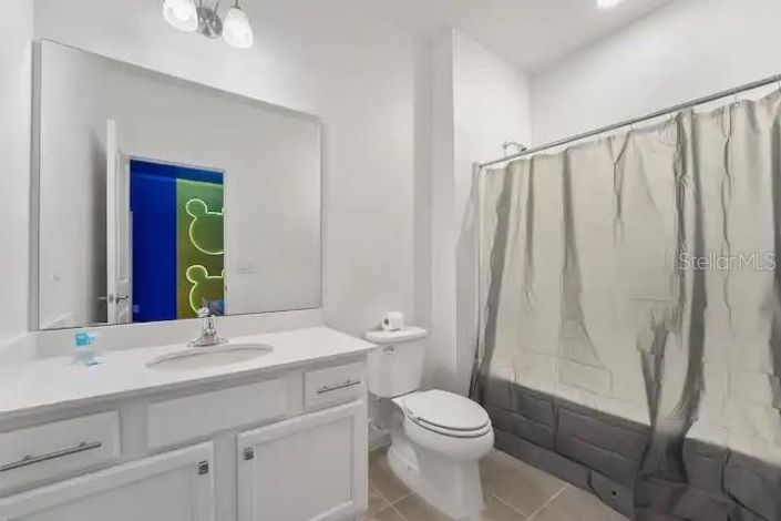Image No.58-15 Bed Property for sale