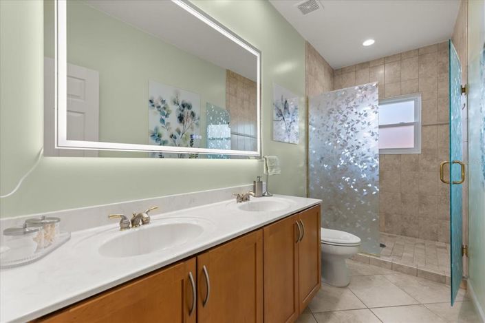 Image No.42-4 Bed Property for sale