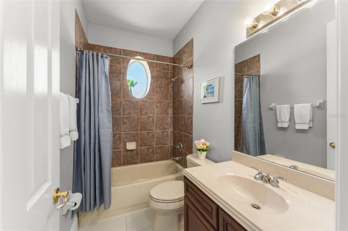 Image No.20-4 Bed Property for sale