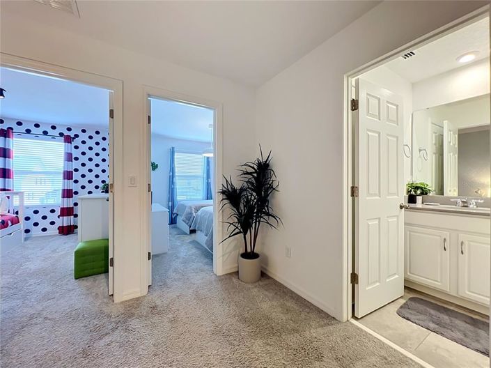 Image No.23-4 Bed Townhouse for sale