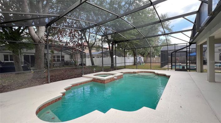 Image No.43-6 Bed Property for sale
