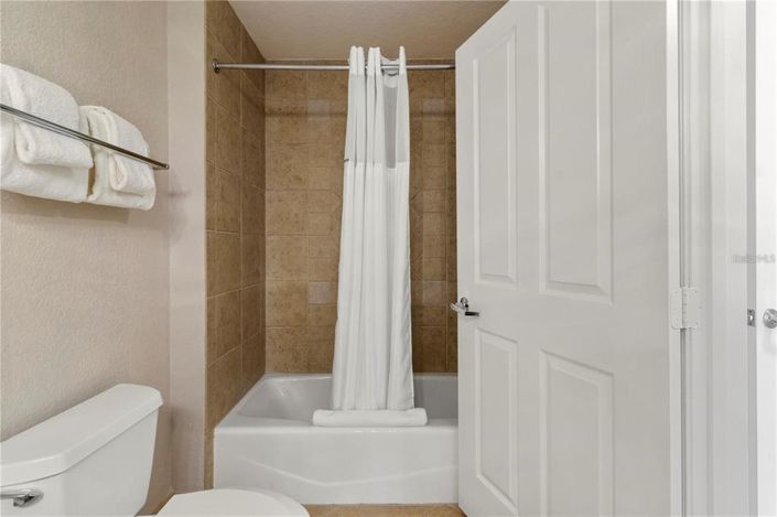 Image No.23-3 Bed Property for sale