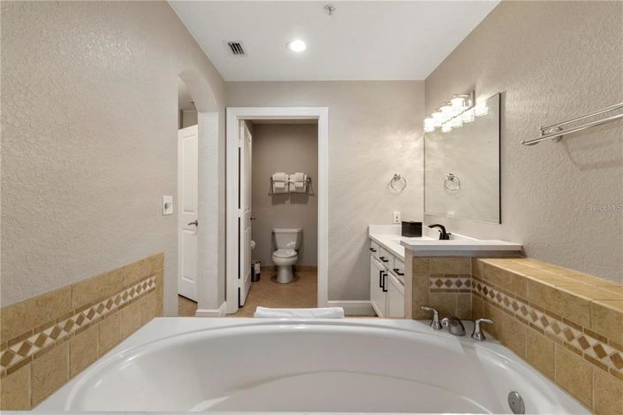 Image No.30-3 Bed Property for sale