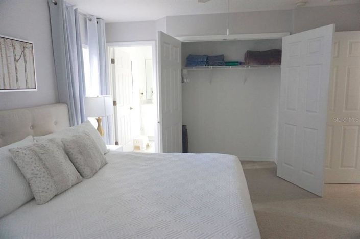 Image No.18-4 Bed Townhouse for sale