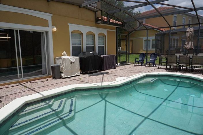 Image No.19-4 Bed Townhouse for sale