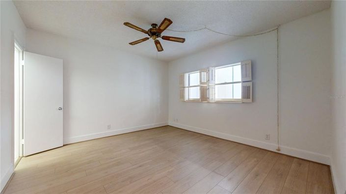 Image No.38-2 Bed Property for sale