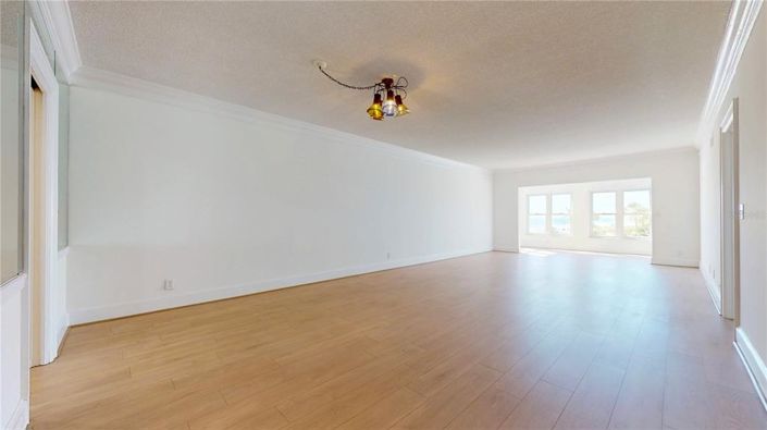 Image No.42-2 Bed Property for sale
