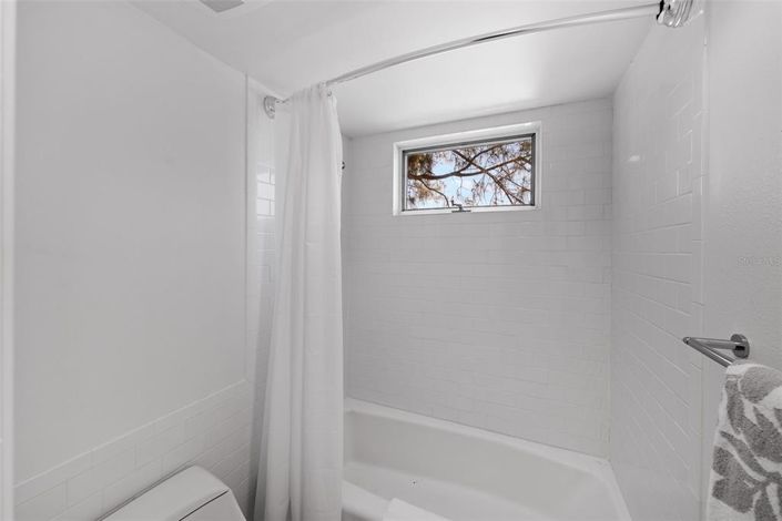 Image No.37-3 Bed Property for sale