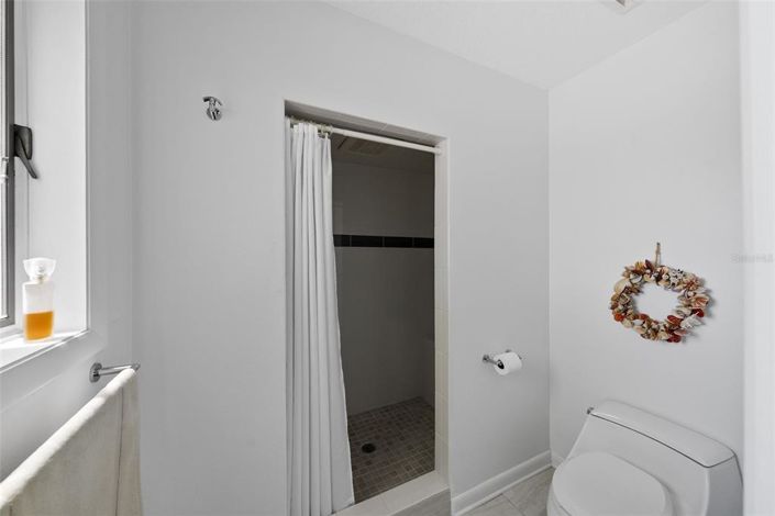Image No.50-3 Bed Property for sale