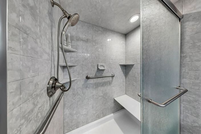 Image No.35-2 Bed Property for sale