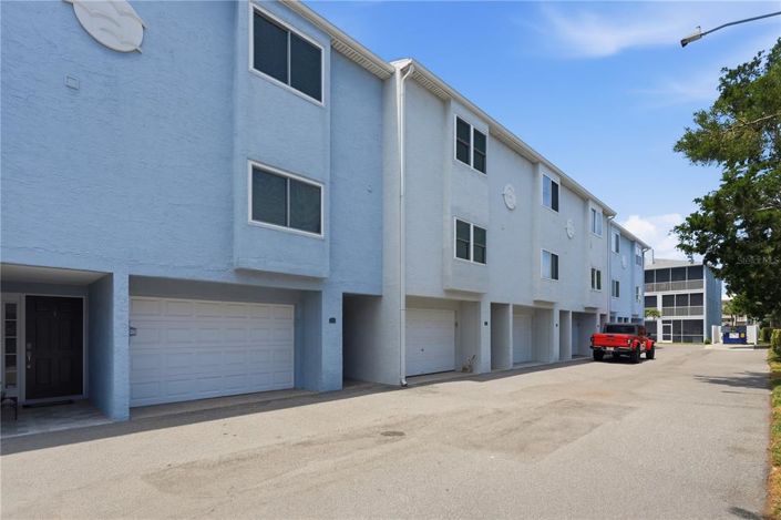 Image No.58-3 Bed Townhouse for sale
