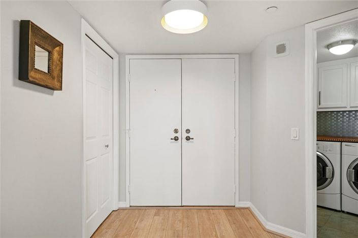 Image No.6-2 Bed Property for sale
