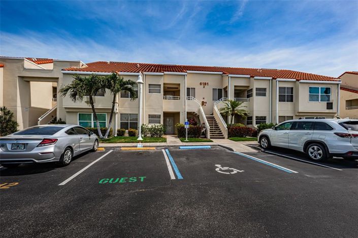 Image No.35-2 Bed Property for sale