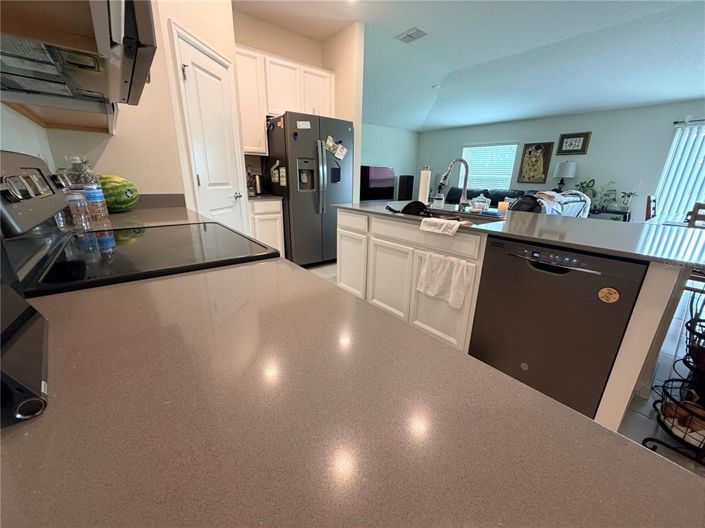 Image No.4-3 Bed Property for sale