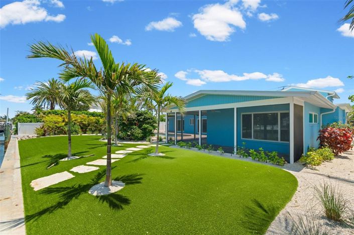 Image No.47-4 Bed Property for sale