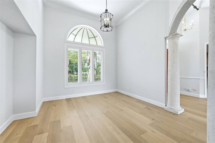 Image No.7-4 Bed Property for sale