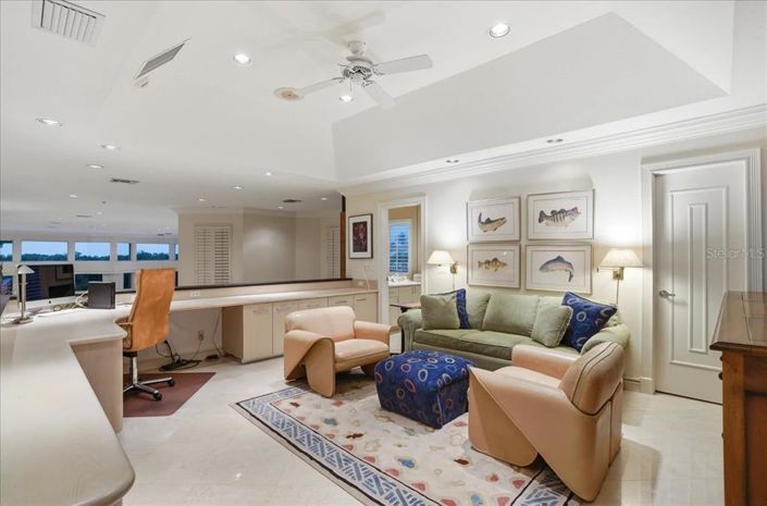 Image No.32-3 Bed Property for sale
