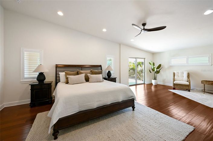 Image No.19-4 Bed Property for sale