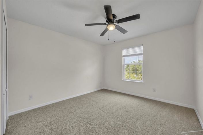 Image No.30-3 Bed Property for sale
