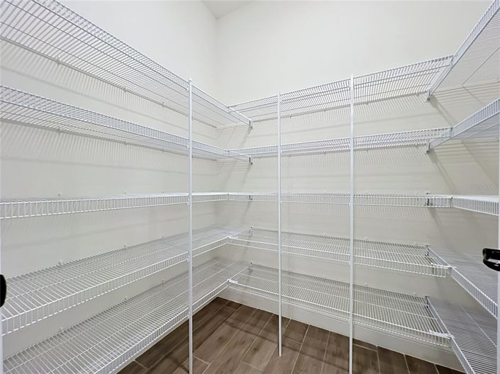 Image No.39-6 Bed Property for sale