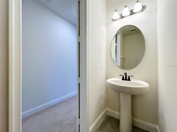 Image No.45-6 Bed Property for sale