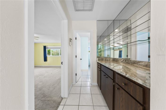 Image No.37-3 Bed Property for sale