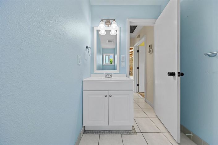 Image No.50-3 Bed Property for sale