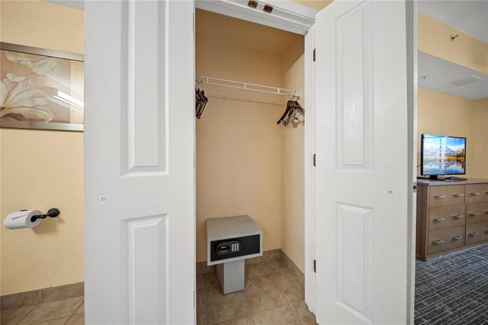 Image No.22-2 Bed Property for sale